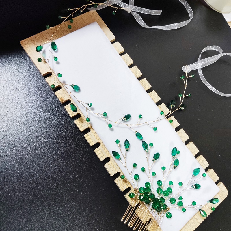 Jewelry Making Party For Adults - Украшение для волос: гребень-гребешок зеленого цвета